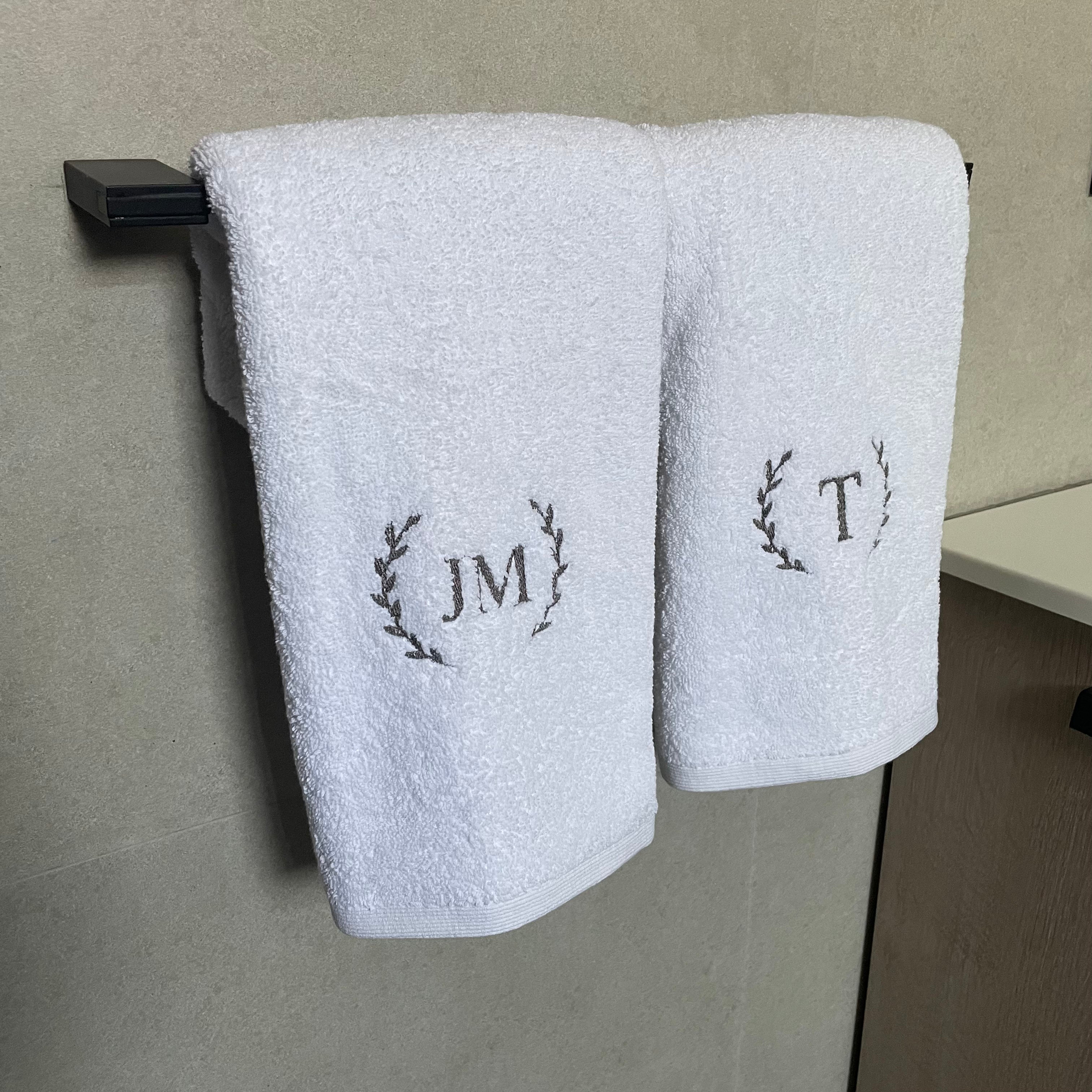 Dos toallas de mano personalizadas