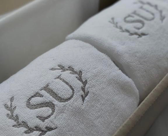 Dos toallas de mano personalizadas